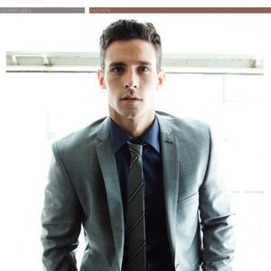 Meet your Posher, Simon